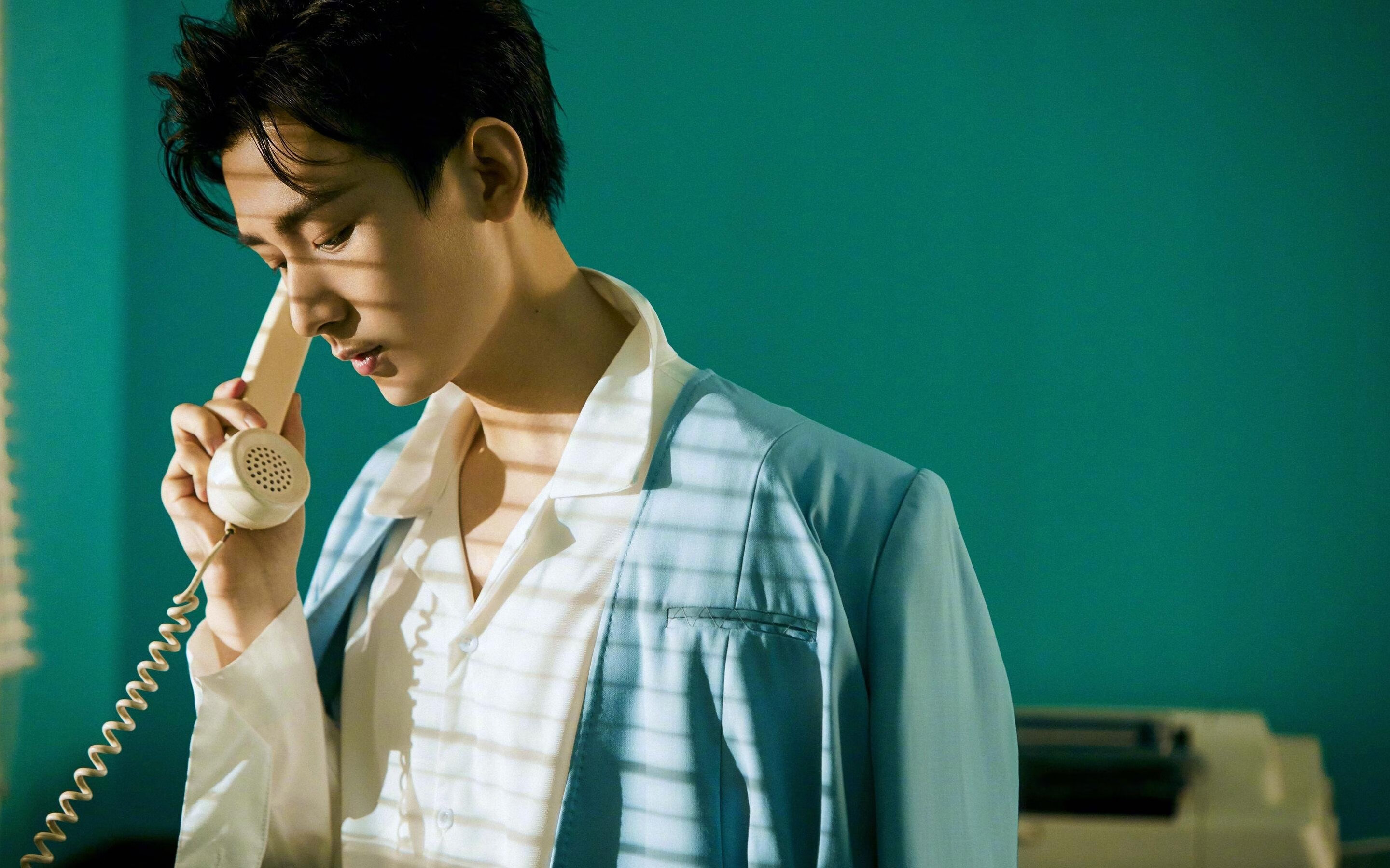 家庭支援:父母在青少年网球成长中的角色