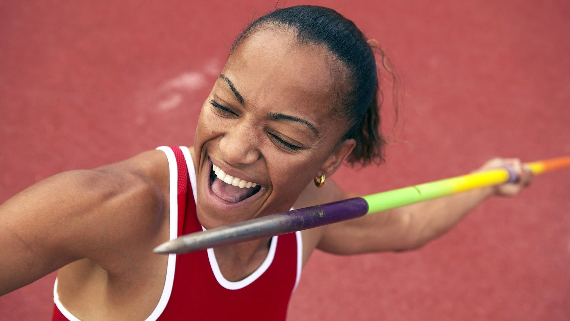 体育新闻中心通告暑期青少年体能培训课程信息,青少年体能训练营海报