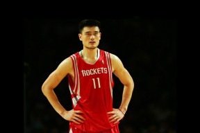 开云电竞-克洛普持续创新战术，带领利物浦冲击更高荣誉