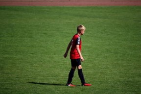 开云体育网页版入口-中国足球职业俱乐部球员转会市场活跃度提升，中国足球协会球员身份与转会管理规定